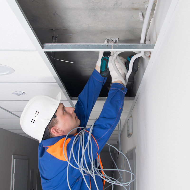 Électricien pour câblage de réseau informatique à Namur